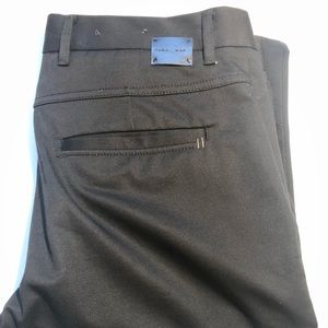 Never worn Zara dress pants.